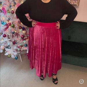 MIDI velvet skirt